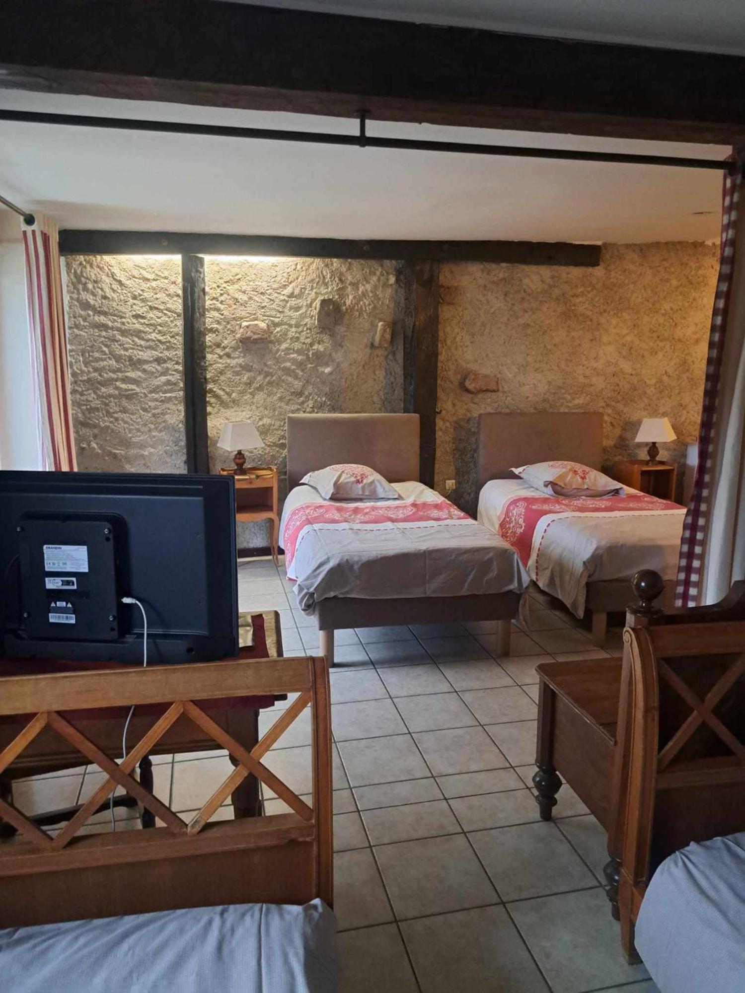 Chambres D'Hotes Les Hirondelles Gaubiving 외부 사진