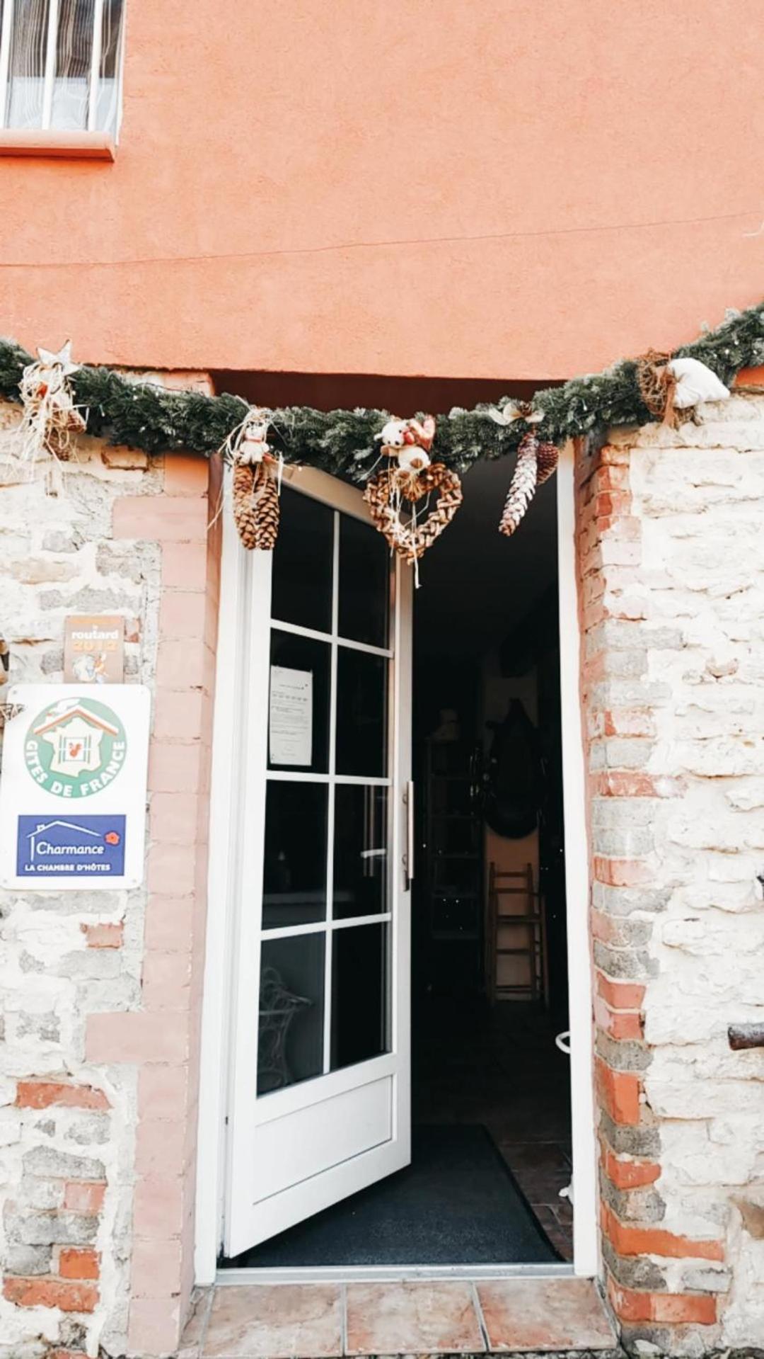 Chambres D'Hotes Les Hirondelles Gaubiving 외부 사진