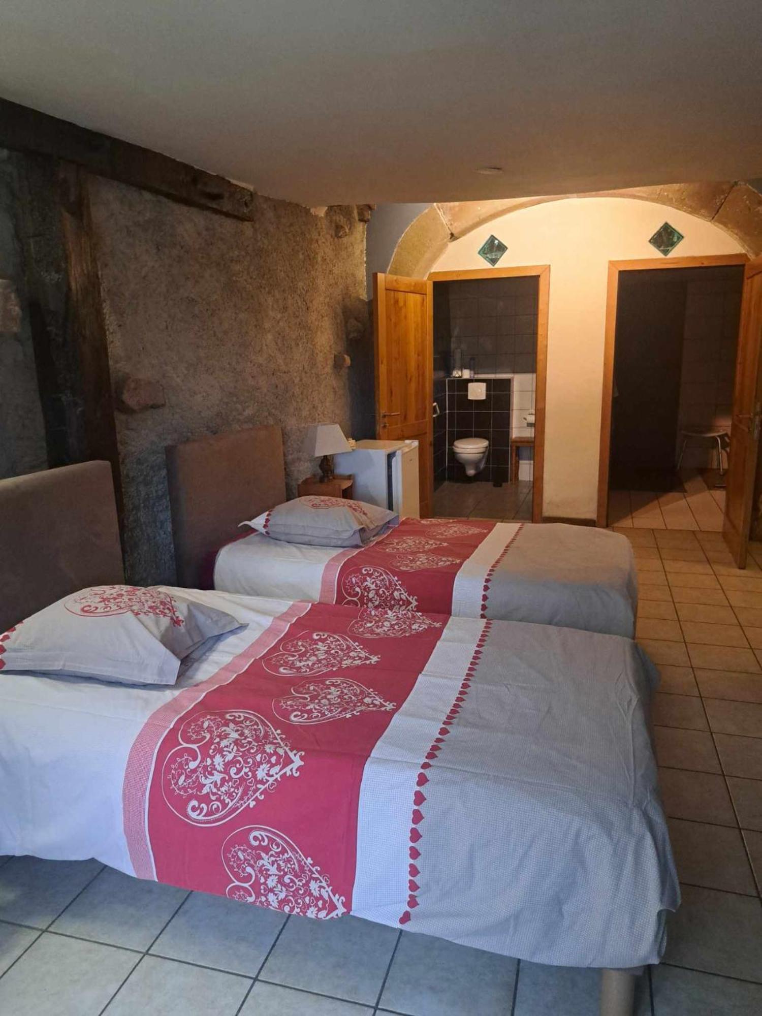 Chambres D'Hotes Les Hirondelles Gaubiving 외부 사진
